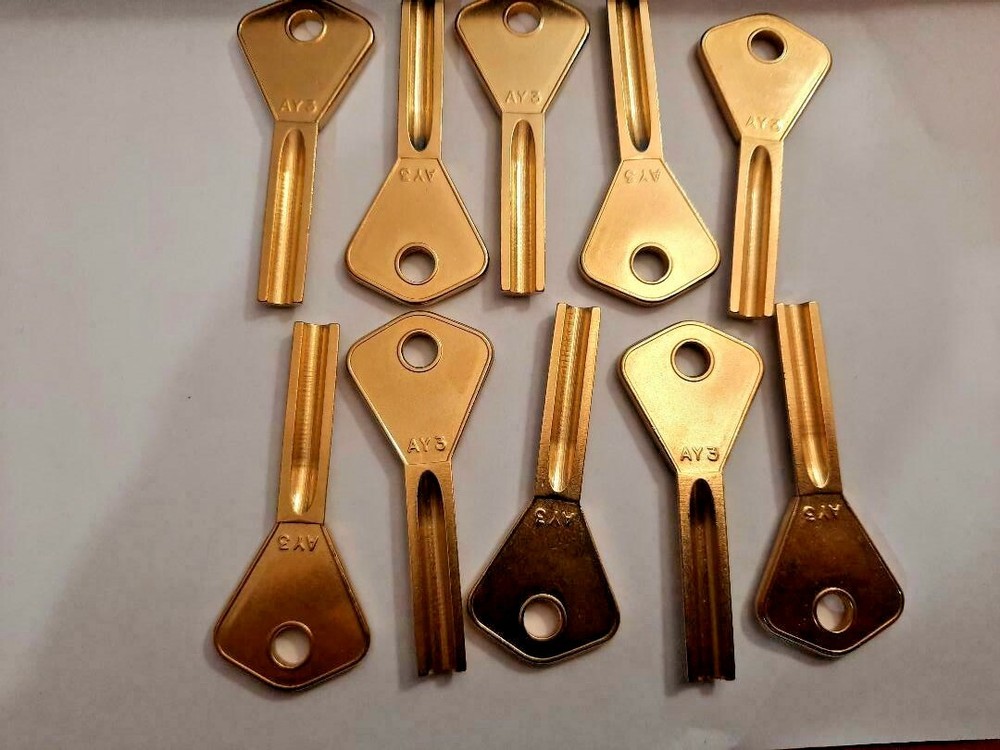 10 X AY3 / SILCA   ABLOY Key Blanks