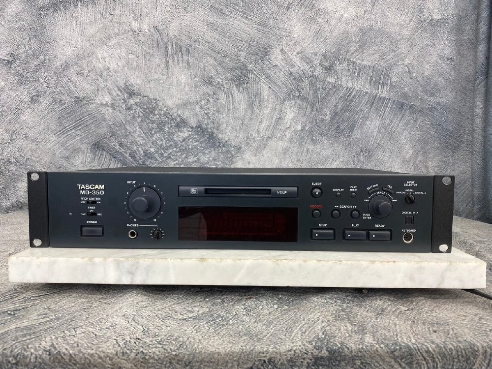 TASCAM MD-350 MINI DISC PLAYER / RECORDER MD DECK 100V