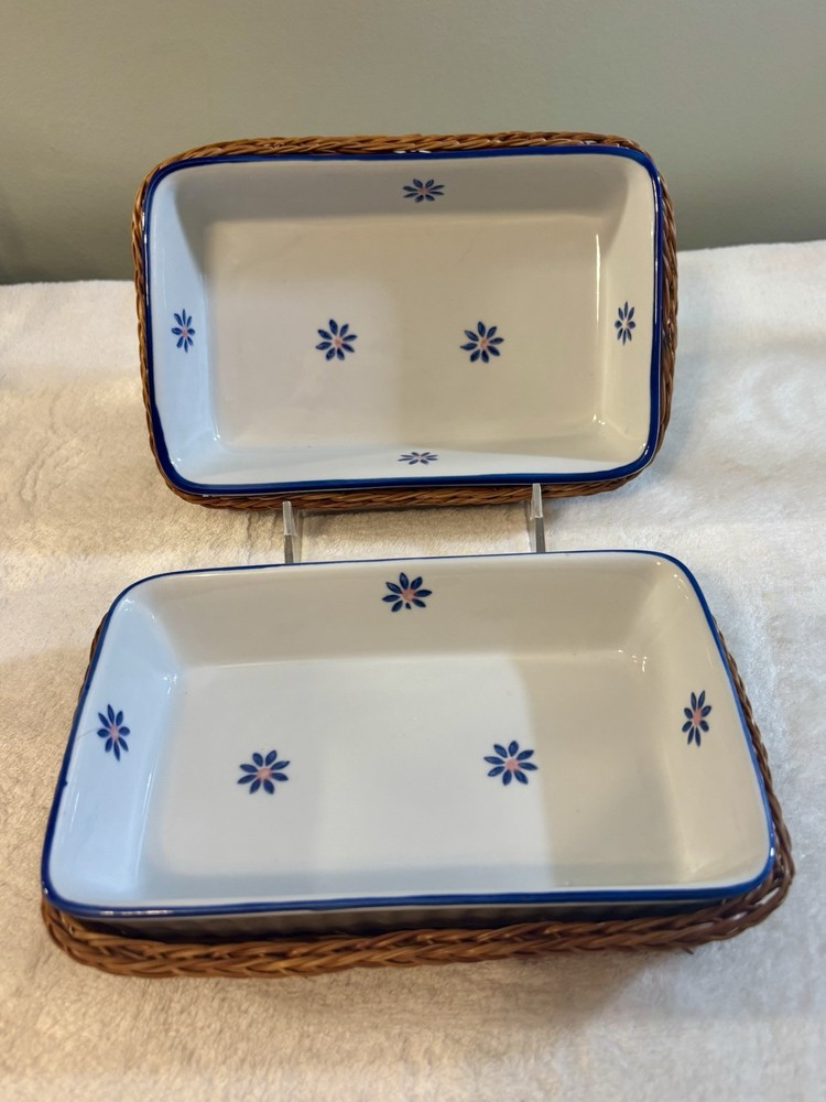 Snowflake Ceramic Oven Dishes With Bamboo Serving Baskets, Set Of 2, Stackable.