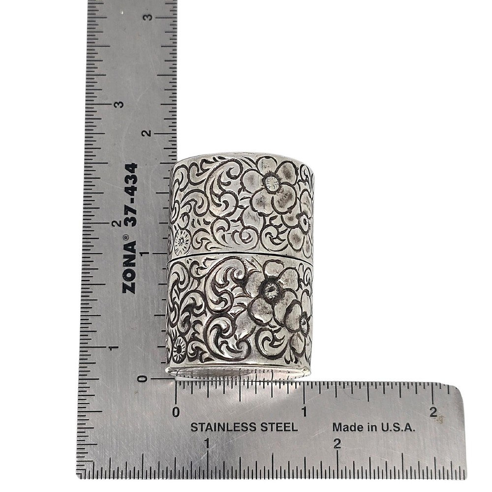 Gorham Sterling Silver Repousse Thread Holder #23329