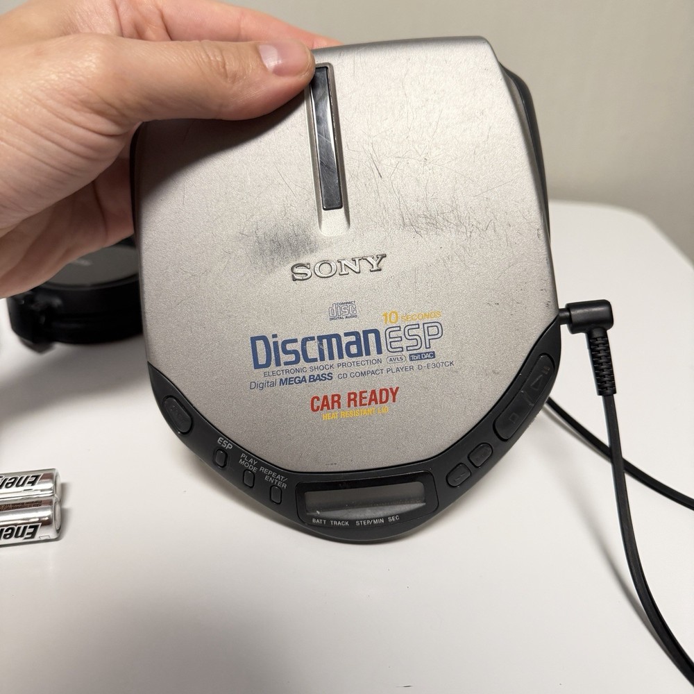 Sony Discman ESP Portable CD Player Complete D-E307CK