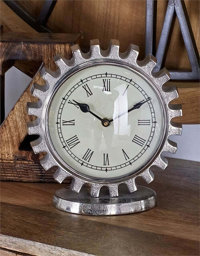 Silver Aluminum Industrial Gear Quartz Movement Table Clock