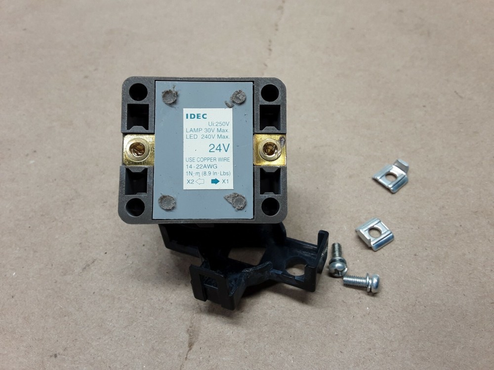Idec APN Red Pilot Light Panel Light #1007J40