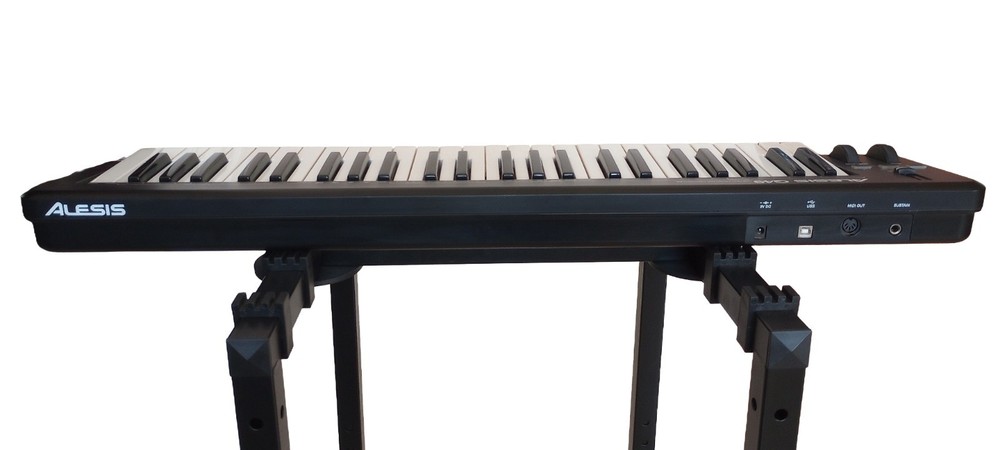 Alesis Q49 USB MIDI Keyboard Controller - 49 Keys - Original Box & Extras