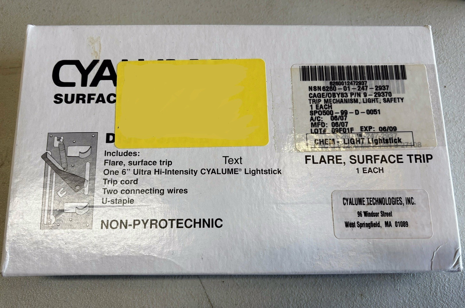 Cyalume ChemLight Military Grade Surface Trip Flare