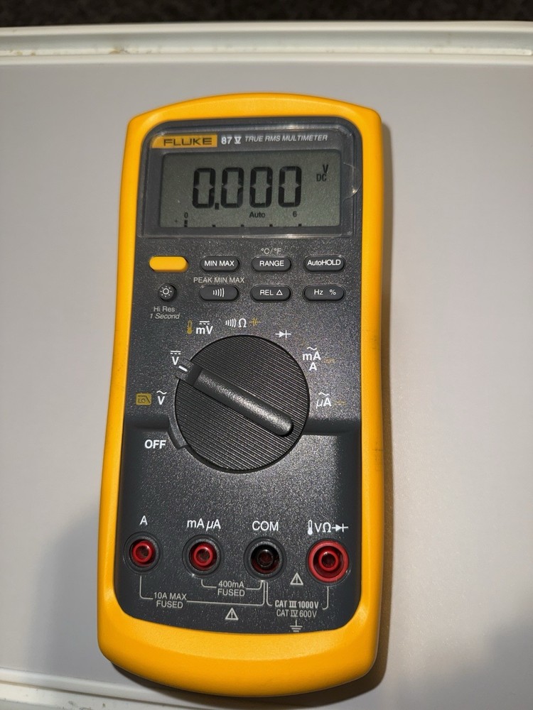 Fluke 87V True RMS Digital Multimeter mint conditions