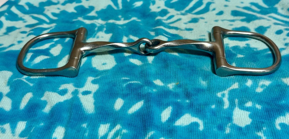 Used Dublin D-ring SLOW TWIST Snaffle Bit, Stainless Steel