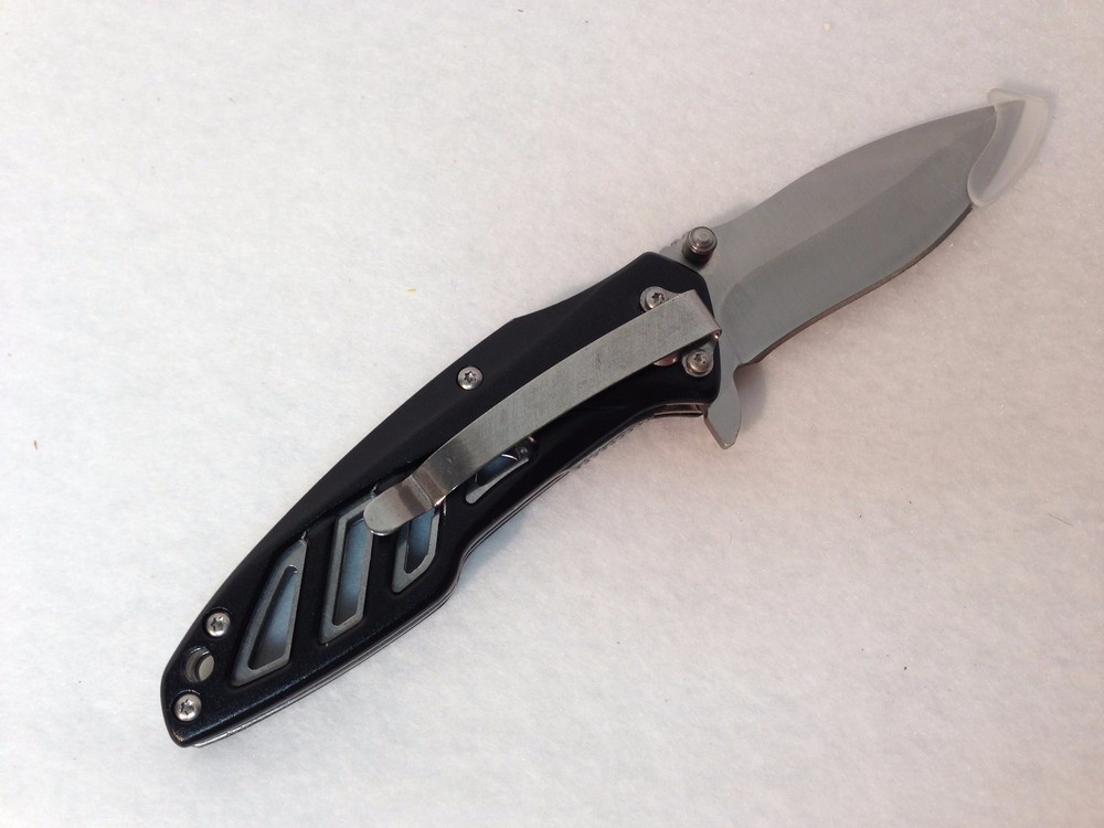 New Folding Knife with Built in Pocket/Money Clip - Multi Function Tool