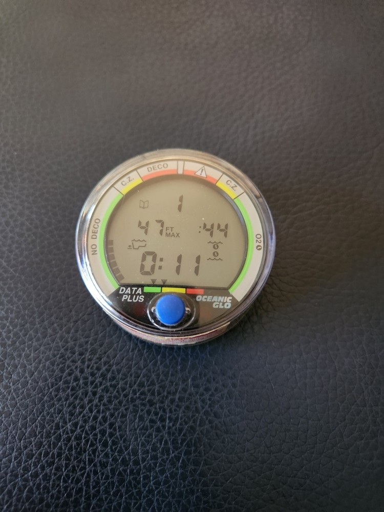 Oceanic dive computer Data plus