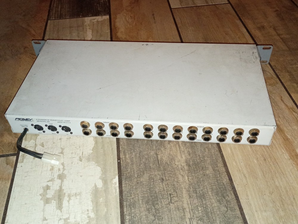 Peavey MAP 8x4 MIDI Controllable Analog Patch Bay - Fair Condition. TESTED!