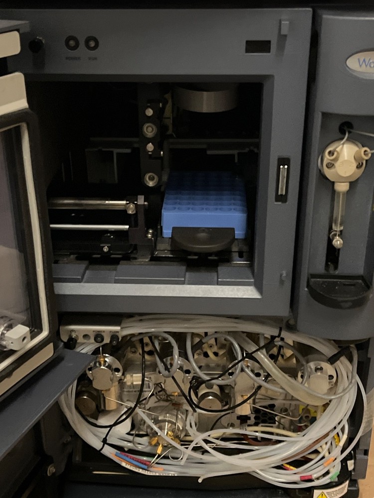 Waters ACQUITY UPLC System Sample Organizer, Solvent Manager & Sample Manager