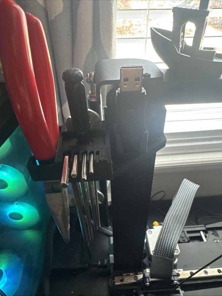 Upgraded Ended V3 Se 3d Printer. (NEEDS TUNING)