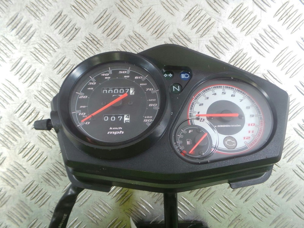 2013 HONDA CBF125 SPEEDOMETER CLOCKS