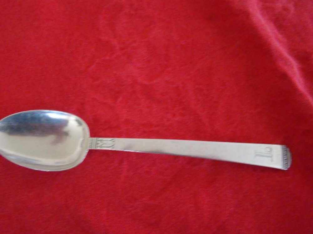 LUNT STERLING SILVER REGENCY TEASPOON MONOGRAM T