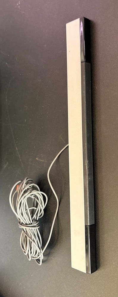 Nintendo Original Wii Sensor Bar - Silver