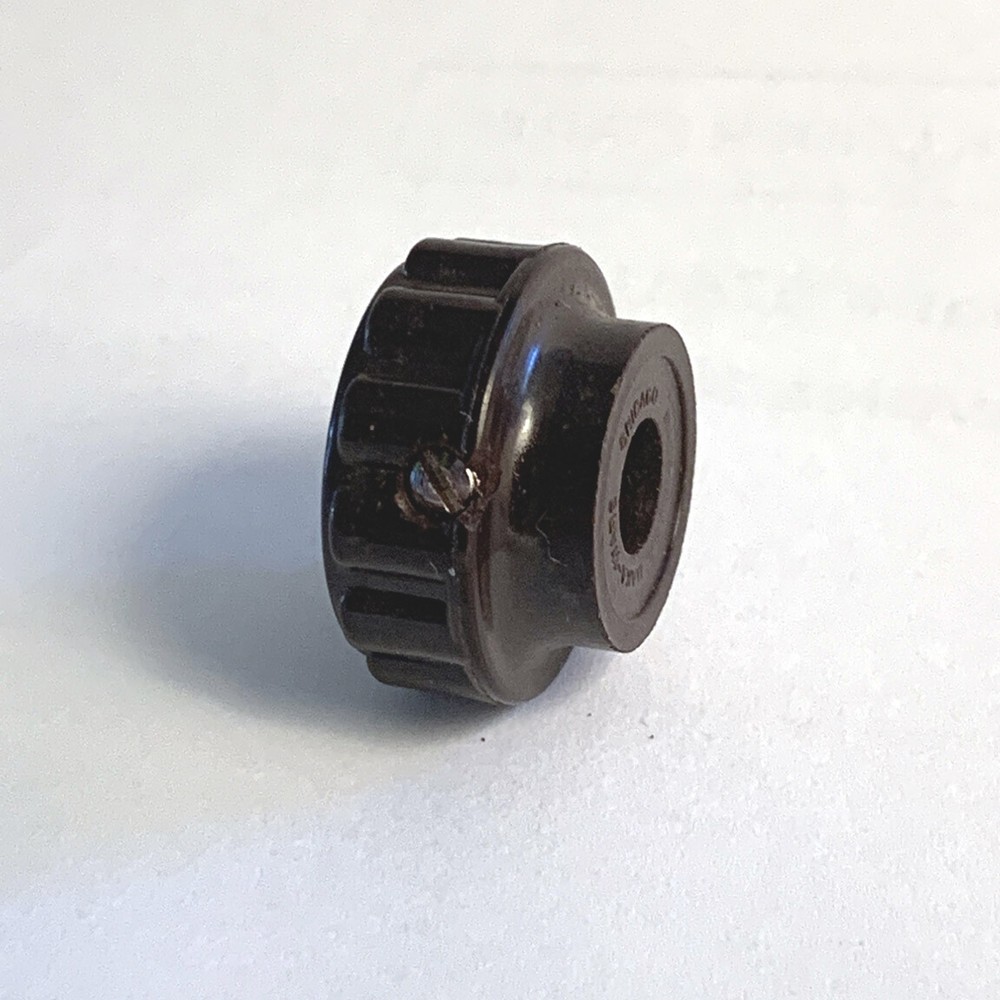 Vintage Dark Brown Fluted Daka-Ware Dakaware Bakelite guitar knobs