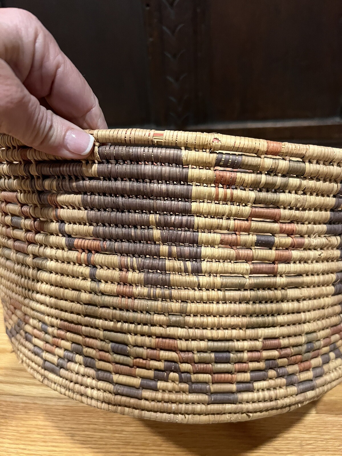 OLD BASKET FIGURAL BOWL Mexican HORSES PEOPLE Skinner 15 1/2”