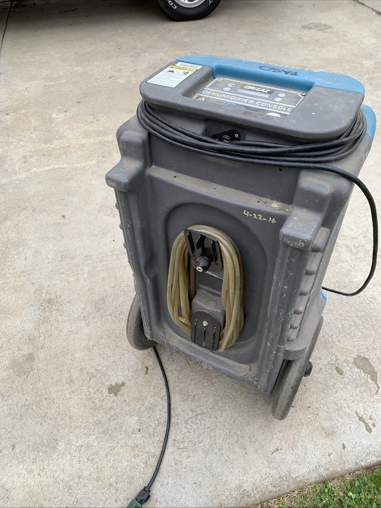 Dri-Eaz Evolution LGR Dehumidifier Turn On Needs Screen Cleaning ?? Hours