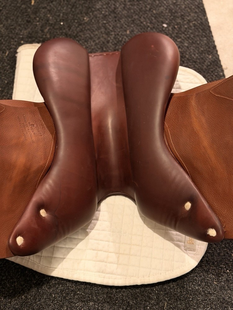 2022 Meyer Saddle Wide Tree Slightly Used