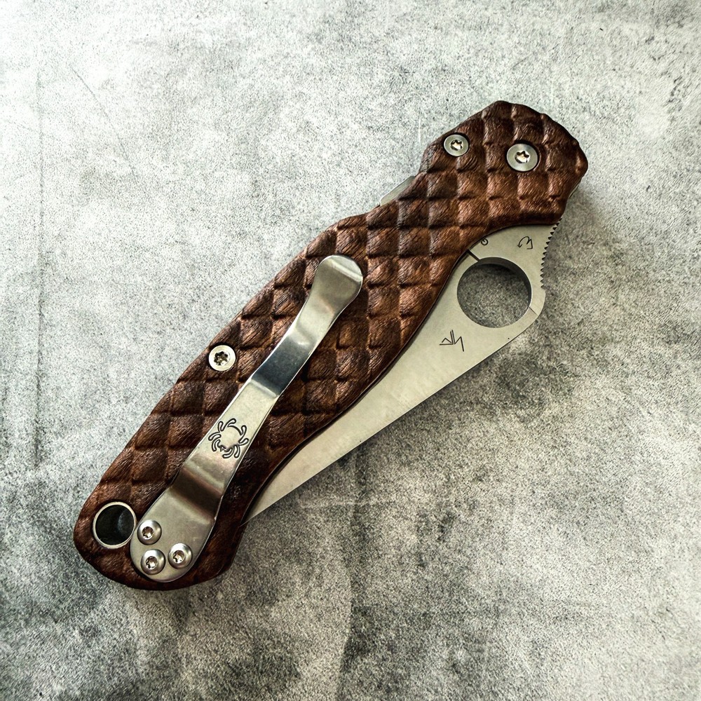 Dragonscale walnut scales for Spyderco Paramilitary 2