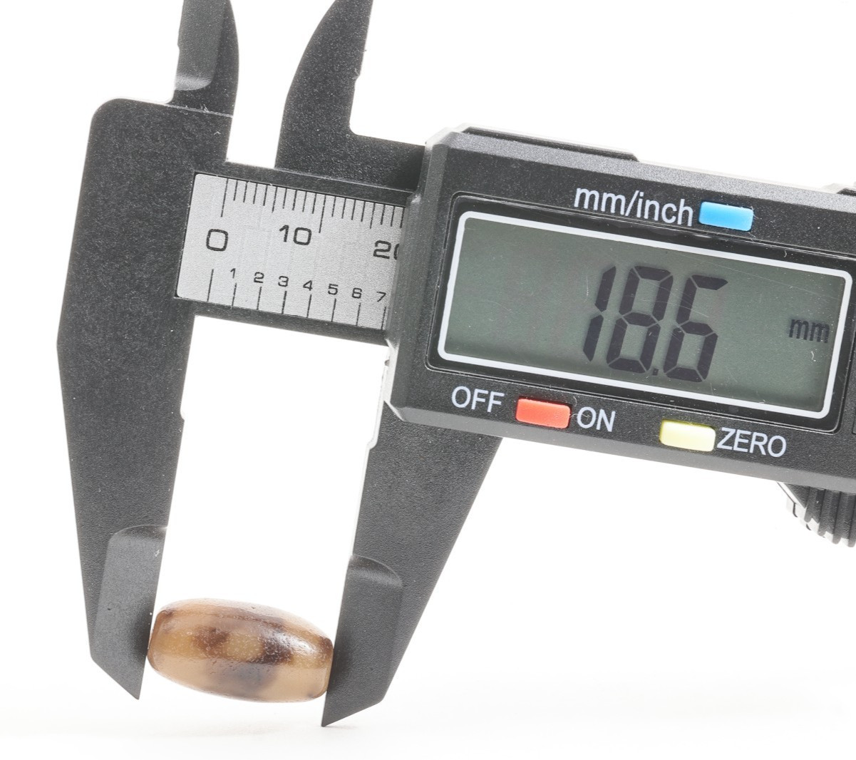 Tibetan 3 Eyes Dzi Bead Agate Amulet Antique Vintage hand made in Taiwan