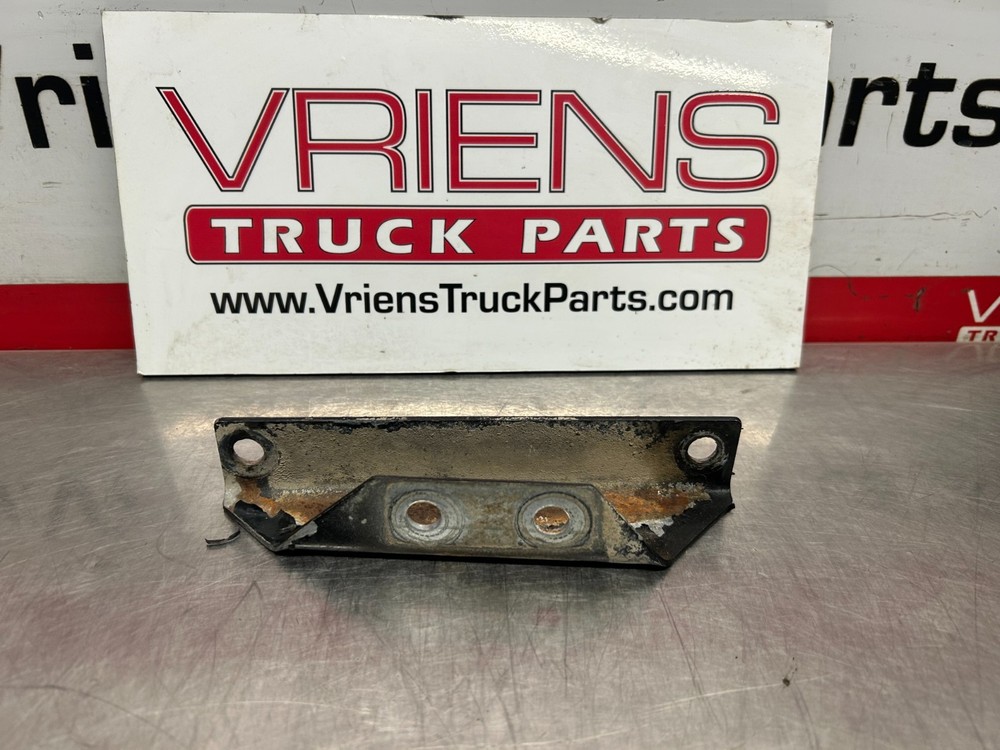 PETERBILT 15-04936 SUPPORT P123