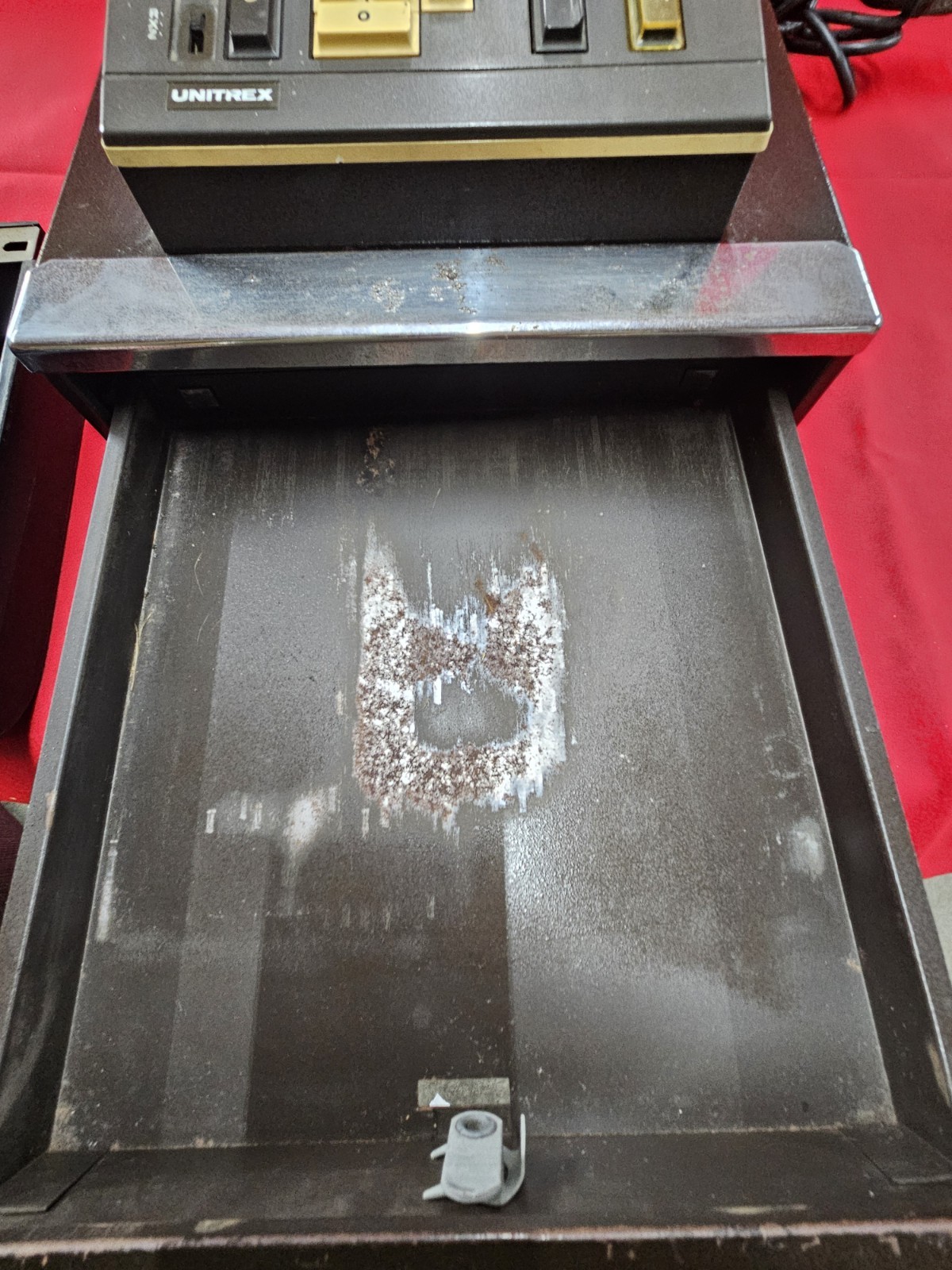 VINTAGE Unitrex R-120A Classic Electronic Cash Register. Tested, No Issues.