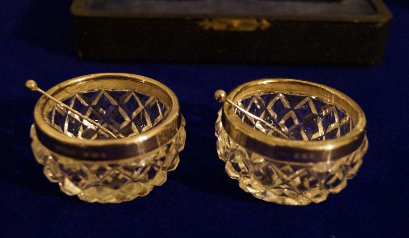 Antique pair of sterling silver and cut glass salts with spoons - Complete Set
