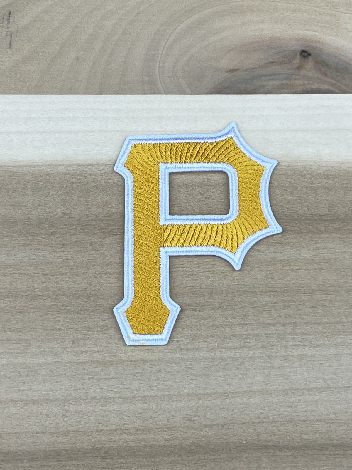 PIITTSBURGH PIRATES MLB BASEBALL EMBROIDERED IRON ON PATCH 2.5” X 2”