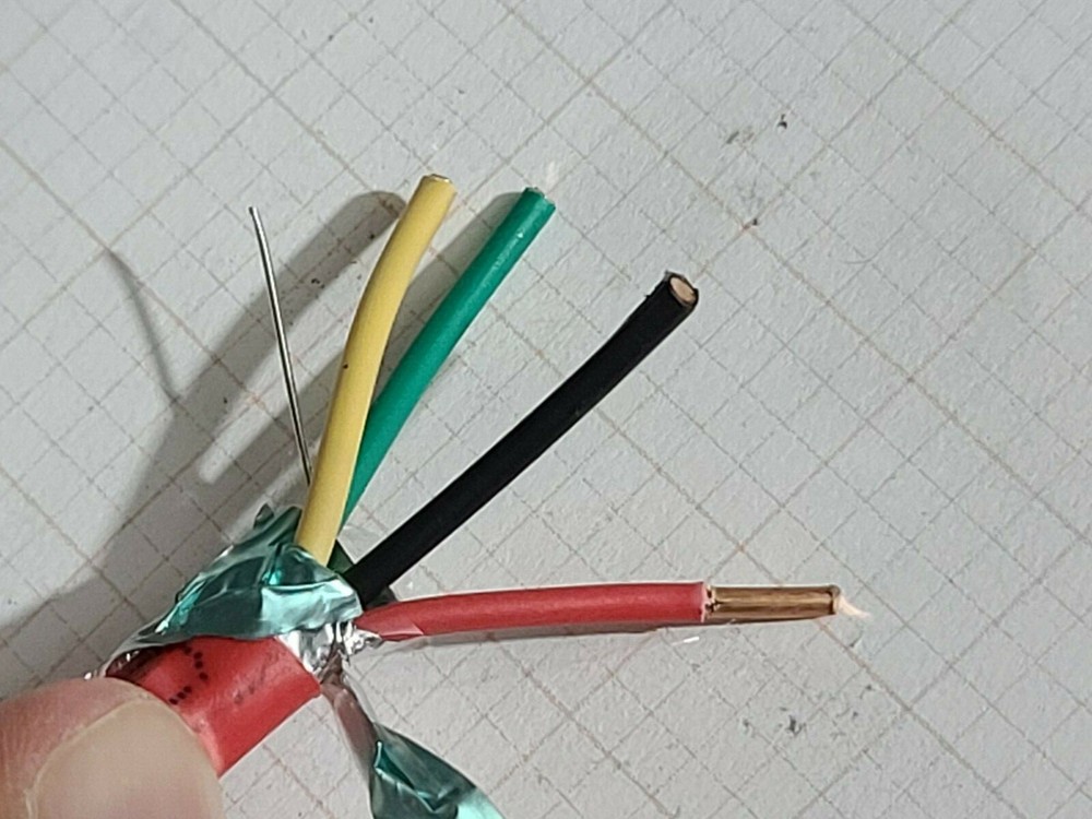 Honeywell Genesis 4609 14/4C Solid Shielded Plenum Fire Alarm Cable Red /50ft