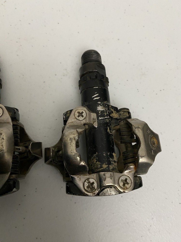 Shimano PD-M520 Double-Sided SPD Clipless Pedals