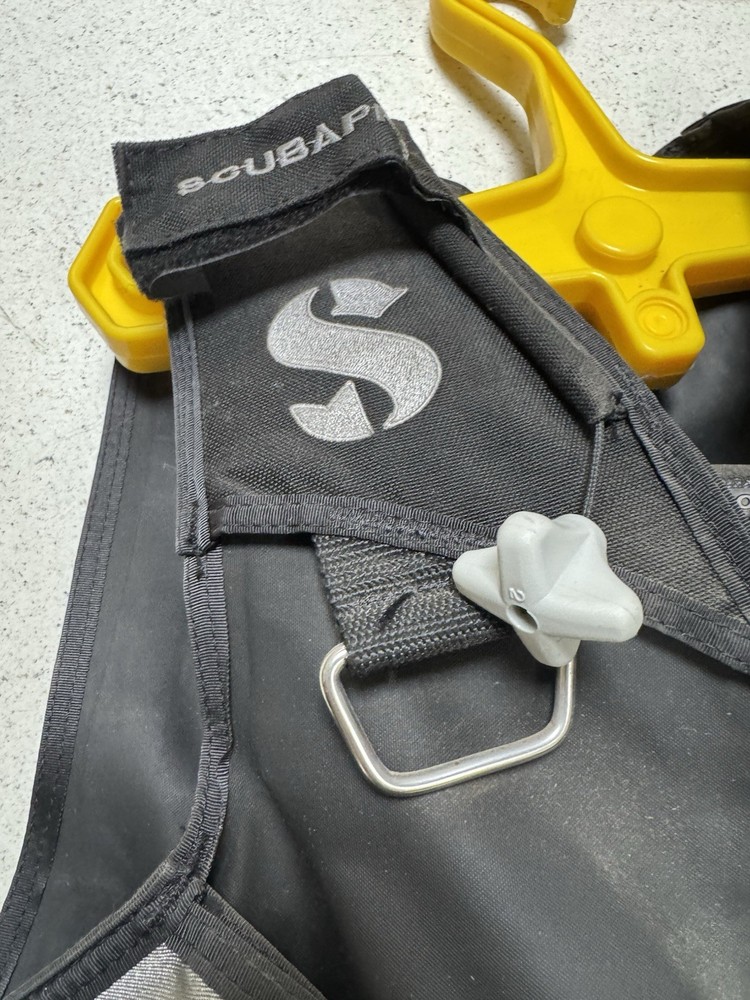 Scubapro Classic BCD size Medium with Buoyancy Weight