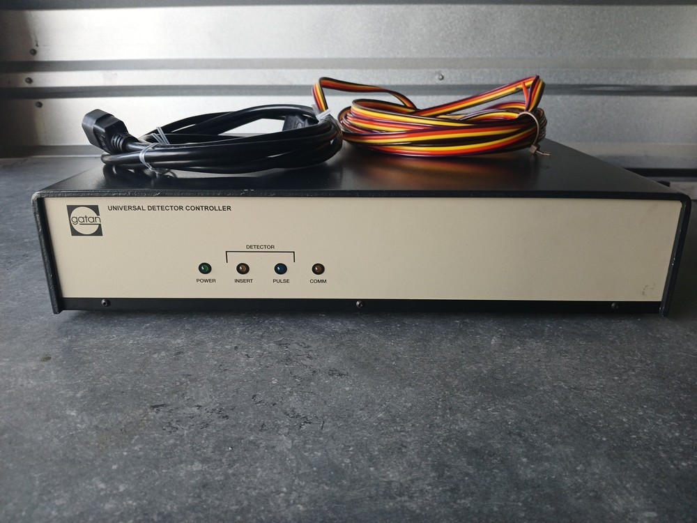 GATAN Universal Detector Controller Model 807.20100