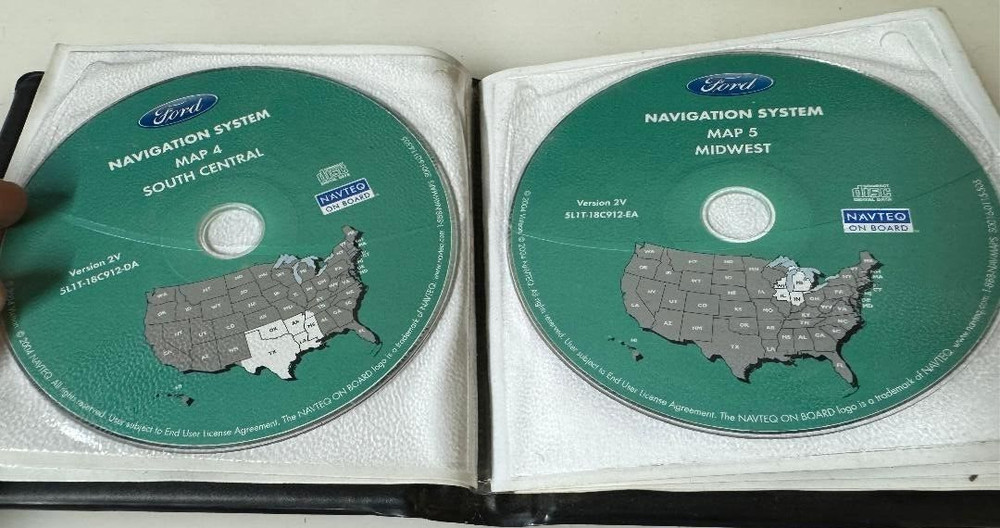 FORD P/N 5L1T-18C912-AA NAVIGATION SYSTEM DISCS ((MISSING 8)) UNTESTED CONDITION