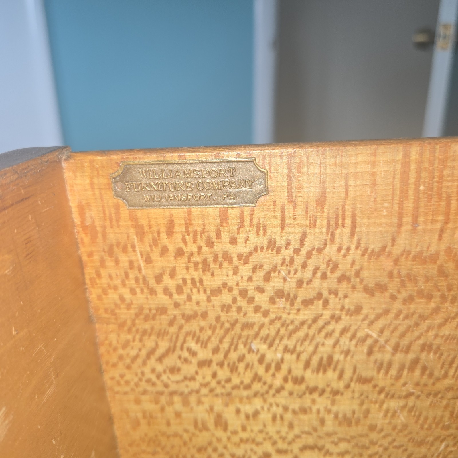 Williamsport Furniture Company Antique 6-Drawer Wood Chest Brown Carvings