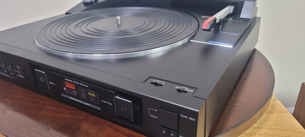 Sansui P-L51 Computerized Linear Tracking Turntable Automatic with New Stylus.