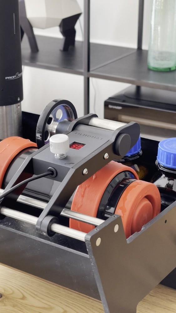 Filmomat Light: compact manual rotational film processing