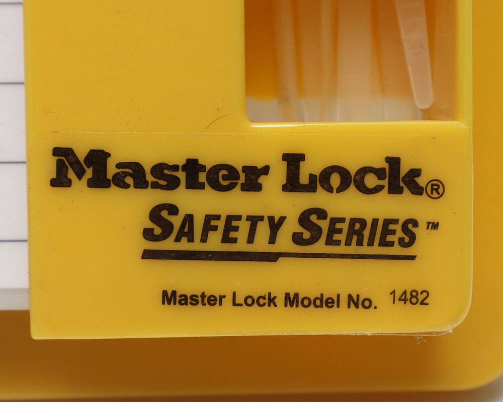 Master Lock 1482BP410 Wall Mounted Lockout Station