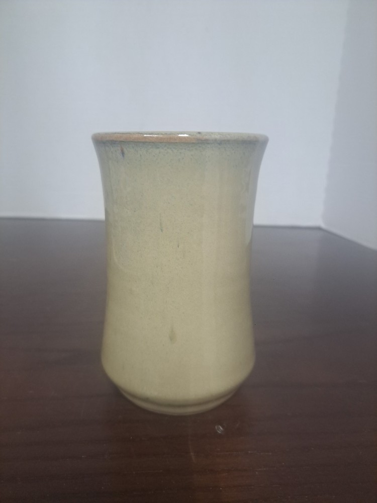 1999 Eagle Road Handcrafted Tan Pottery Mug