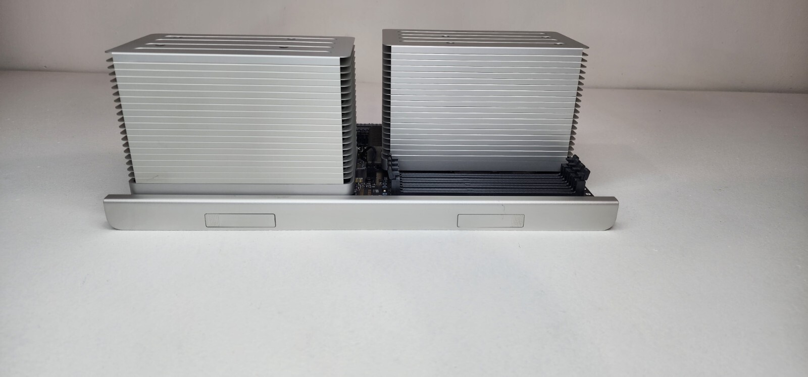 Apple Mac Pro 5,1 2010 2012 CPU Tray Dual Xeon 2.66GHz 6-Cores No Ram 639-0460