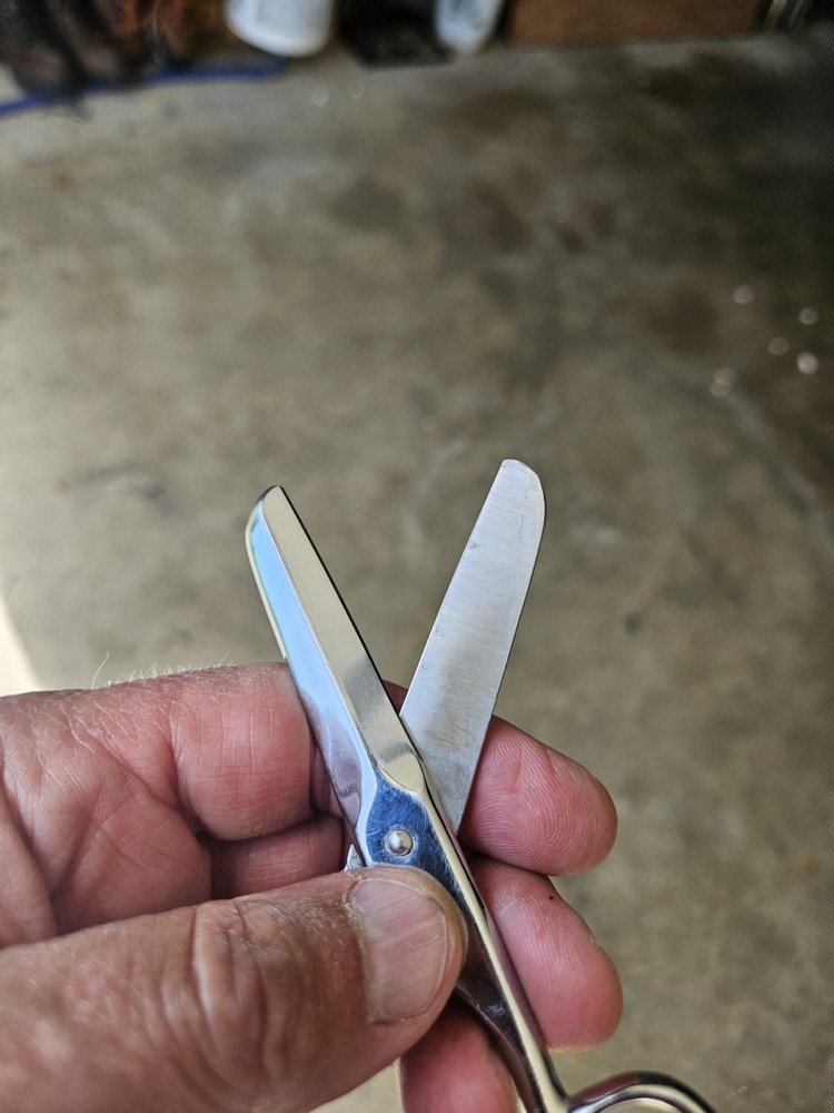 2 Pair Gingher Blunt Tip Scissors 4" & 5" Italy Real Nice