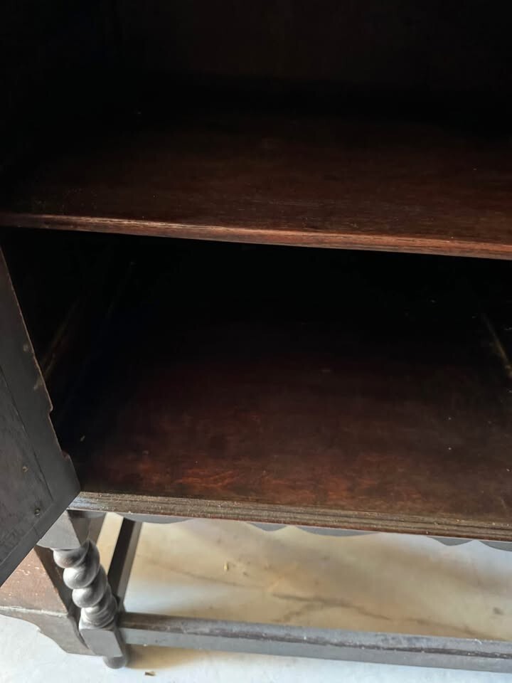 OAK BARLEY TWIST SIDEBOARD