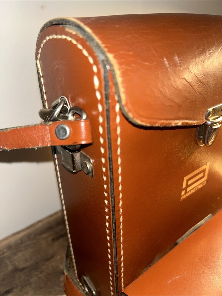 Panametrics Leather Hard CASE carrying case for Electronics (CASE ONLY)