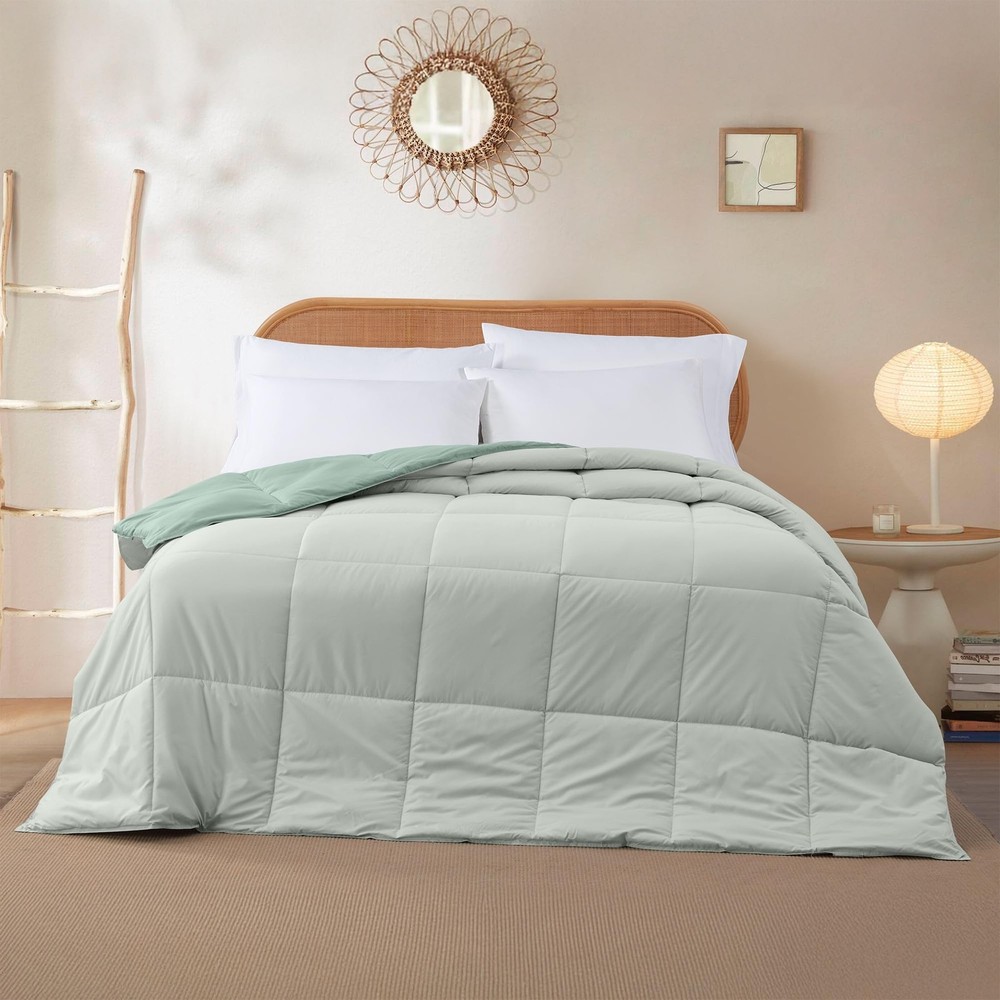 Down Alternative Reversible Comforter Ivory/Sage Green Twin