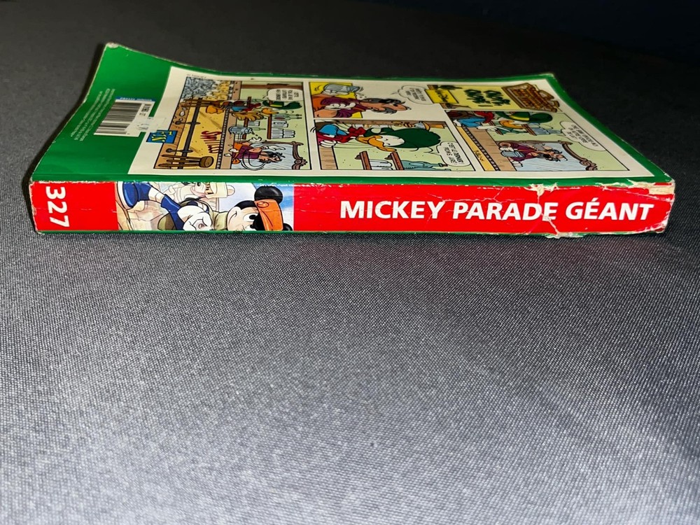 mickey parade geant annee 2012 - N° 327 Rare