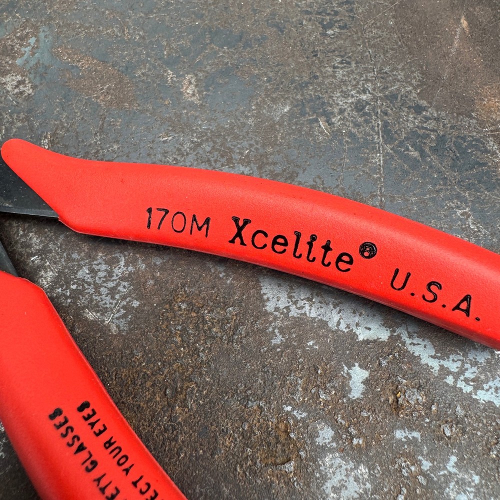 XCELITE 170M: General-Purpose Shearcutter w/ Red Handles USA