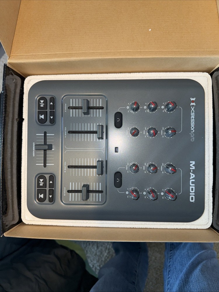 M-Audio Torq MixLab Digital DJ System M-AUDIO