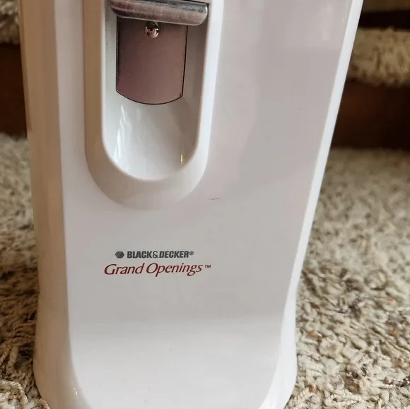 Black & Decker Grand Openings Canopener