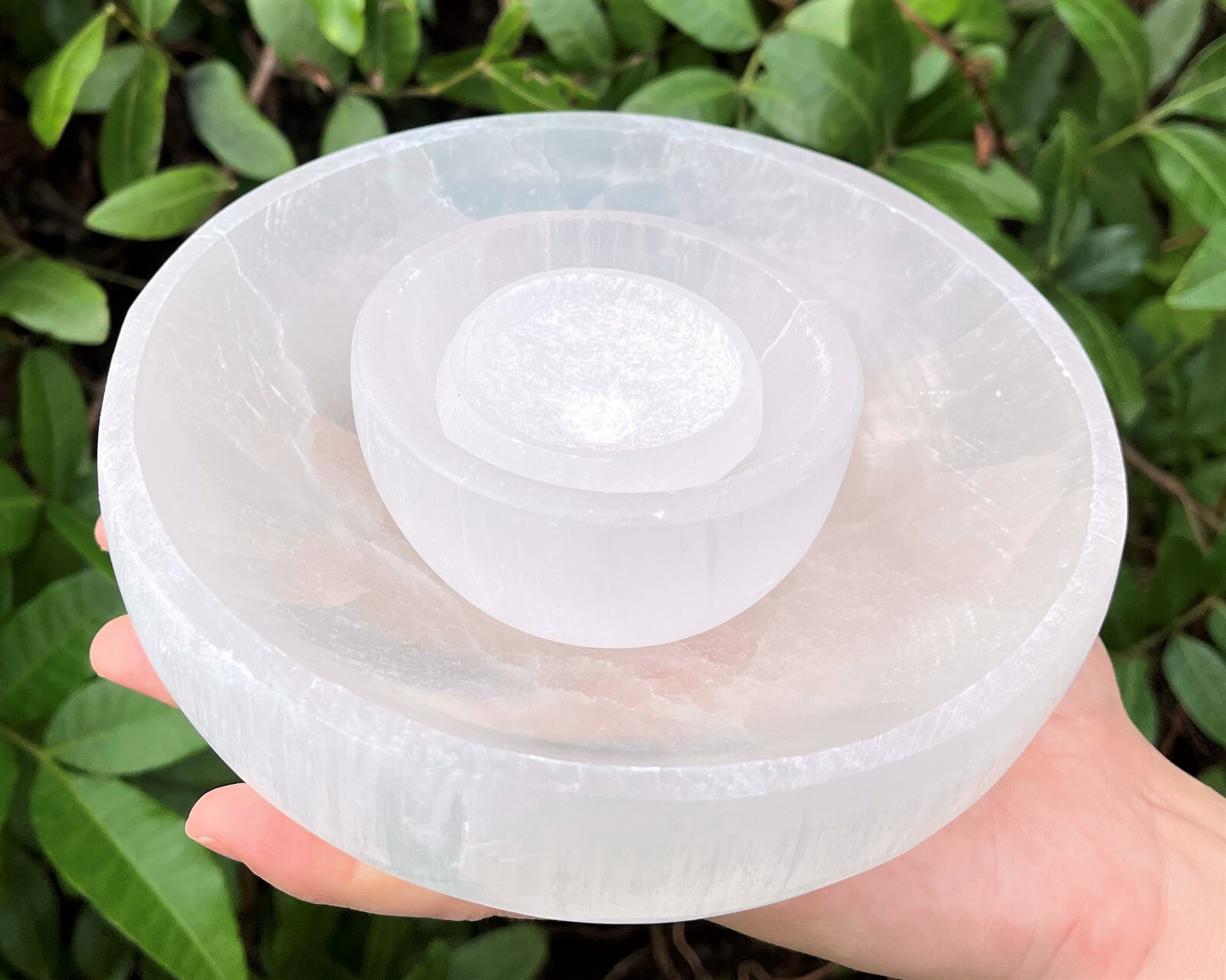 Polished Selenite Charging Bowls: Round, Moon, Hexagon & Heart Shape (Cleansing)