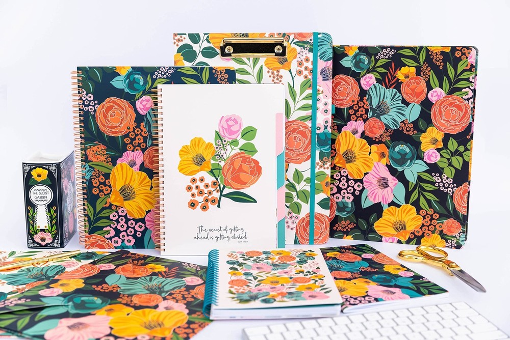 Steel Mill & Co Cute Clipboard Folio with Refillable Lined Notepad and Interi...